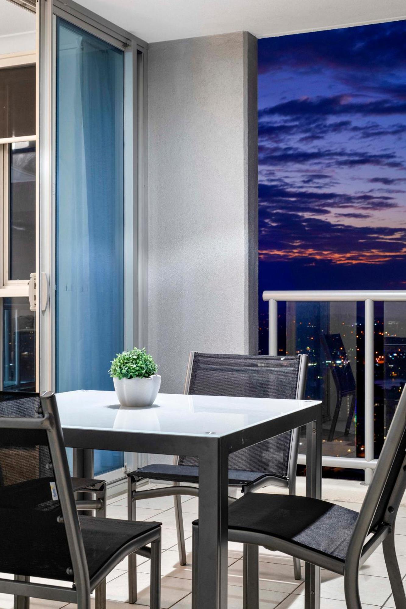 Chevron Renaissance - Self Contained & Privately Managed Apartments Gold Coast Luaran gambar